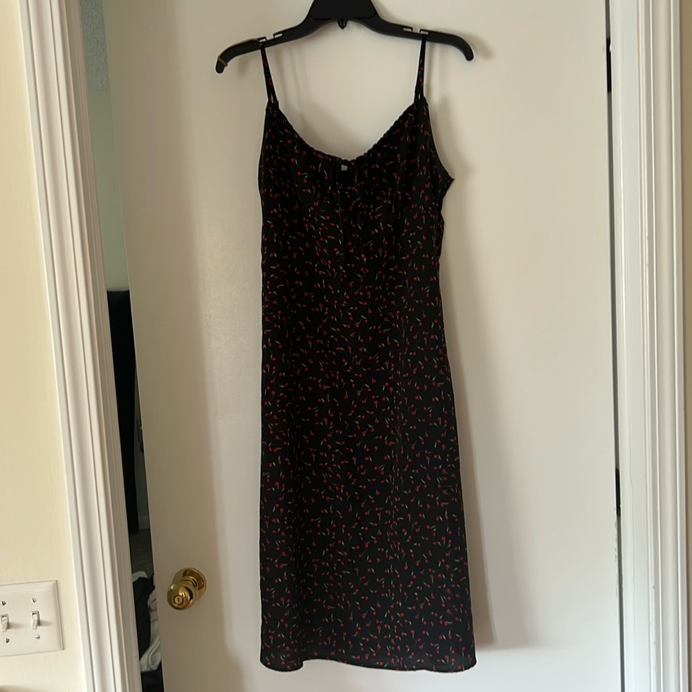 Women’s Dazy Sleeveless Gathered Tie neck Sleeveless Midi Dress